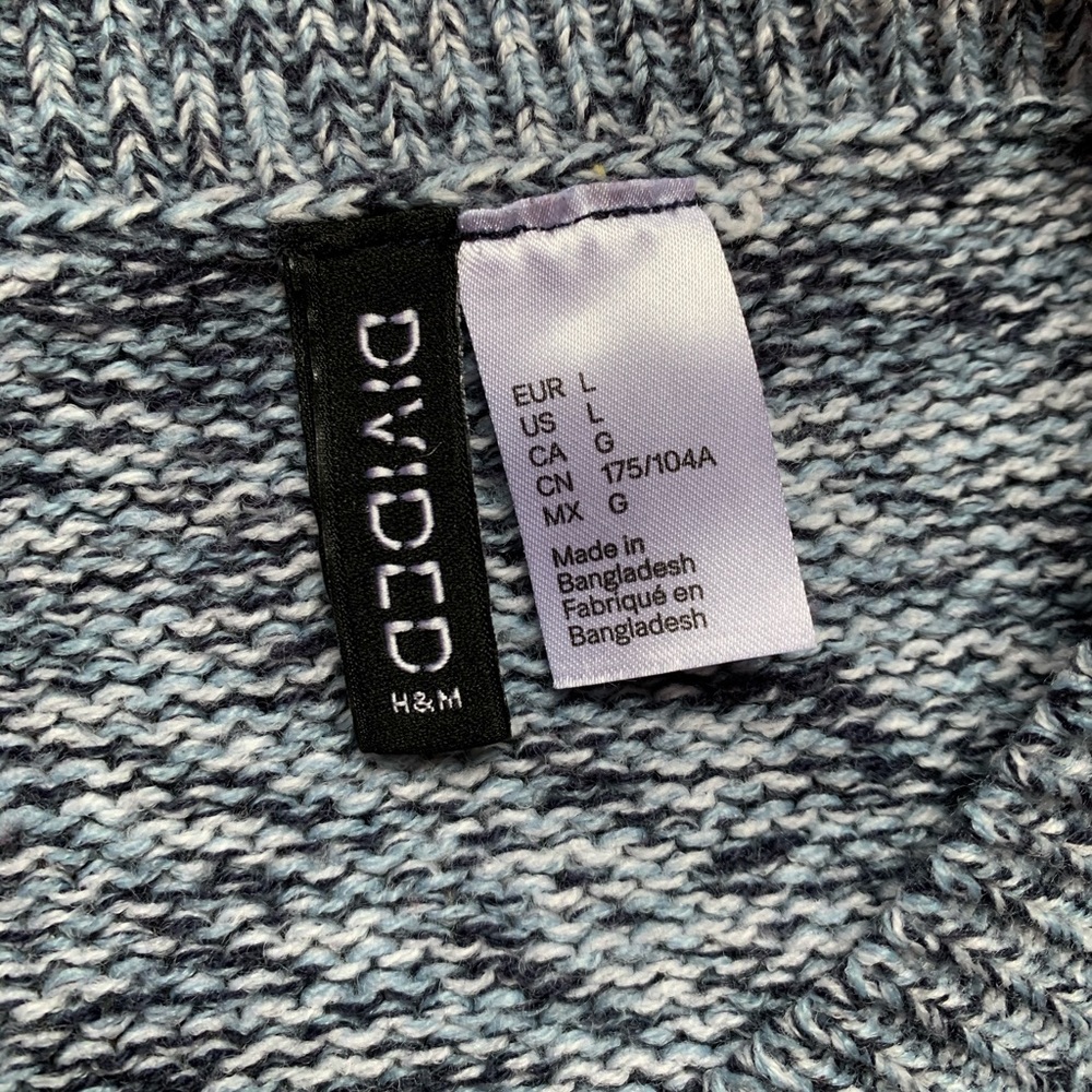 Cropped Sweater - Picture 2 of 5